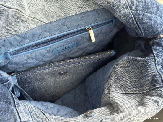 HyperPeter HANDBAG CHANEL 22 0721